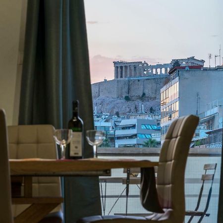 Bright 2 Bedrooms Apt. In The Heart Of Athens W Stunning Views To Acropolis Exterior foto